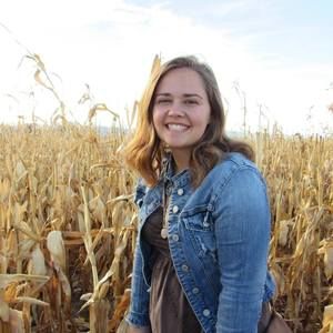 Meet your Posher, Amanda